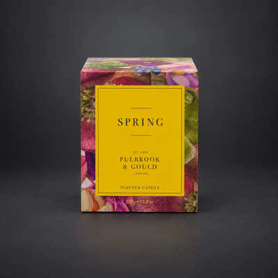 
                    
                      Spring scented candle with gift box
                    
                  