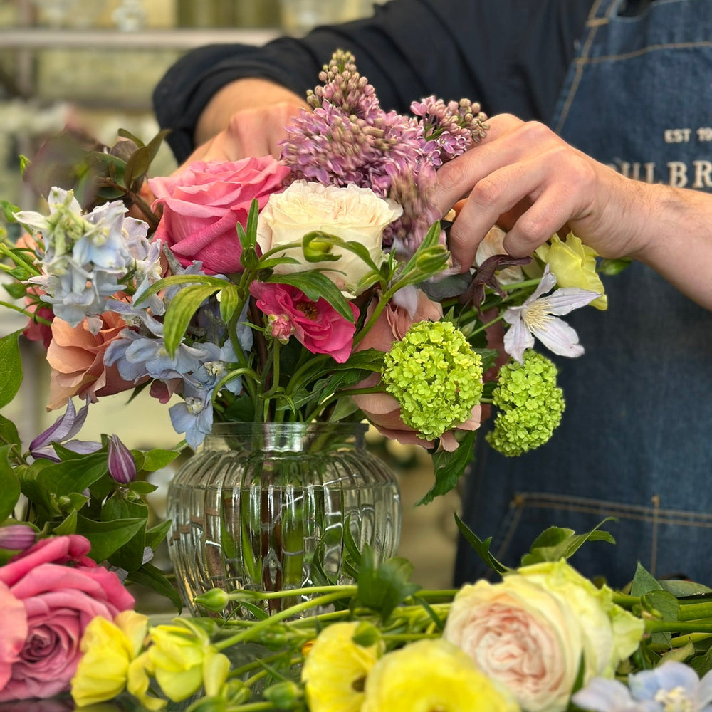 
                  
                    Seasonal Vase Arrangement Class - Pulbrook & Gould Flowers London
                  
                